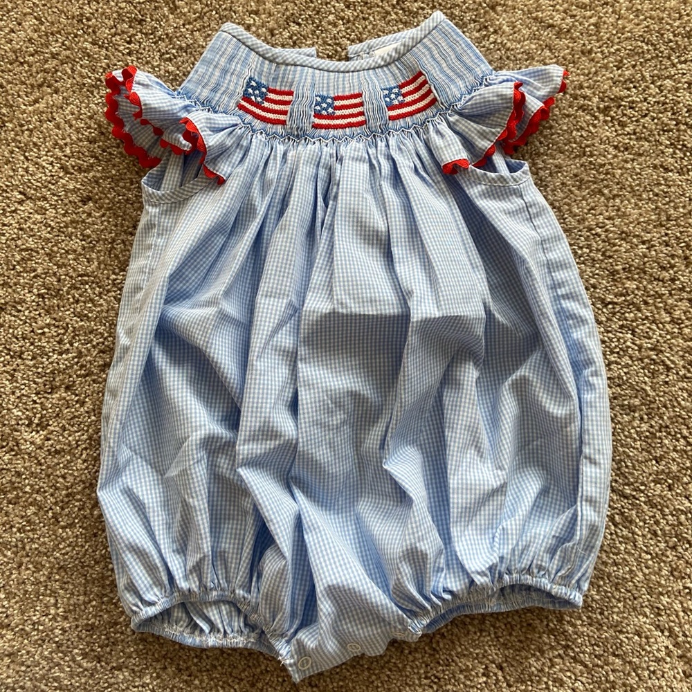 Stitchy Fish American Flag Bubble